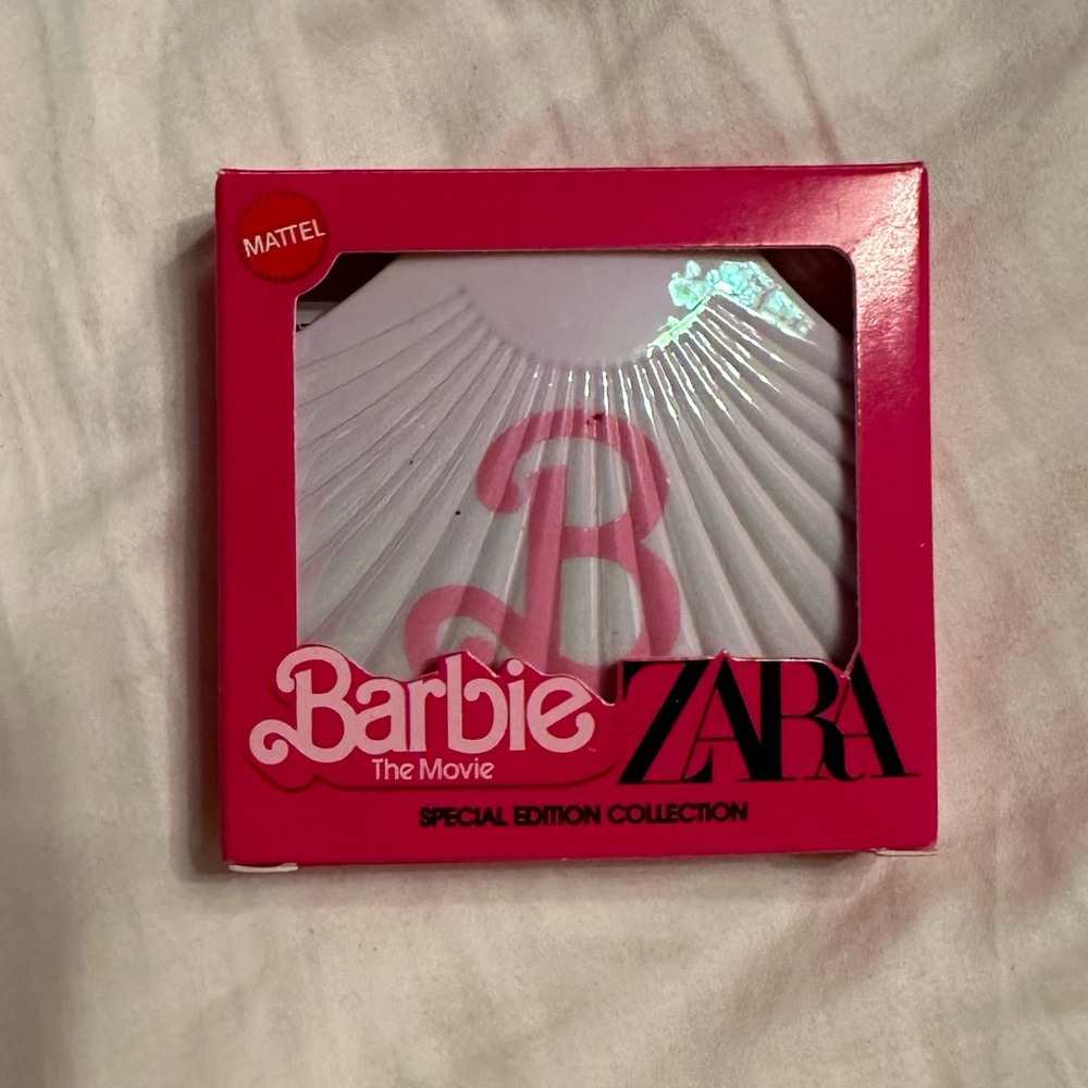 Barbie/Zara collaboration, small mirror